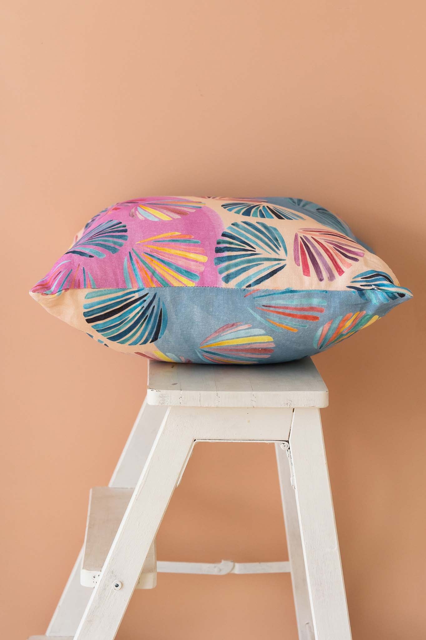 Gelato shell - Linen cushion cover