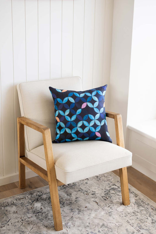 Midnight petal - Linen cushion cover