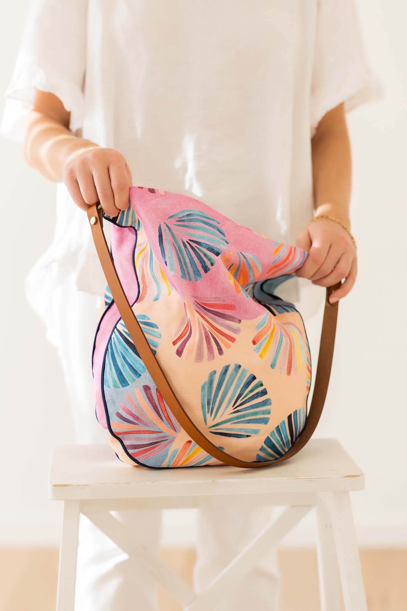 Gelato shell - Linen shoulder bag