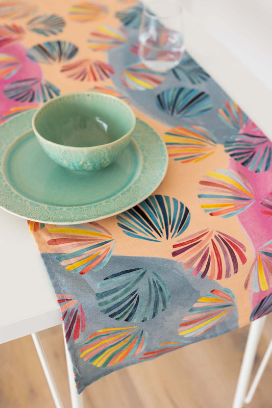 Gelato shell - Linen table runner