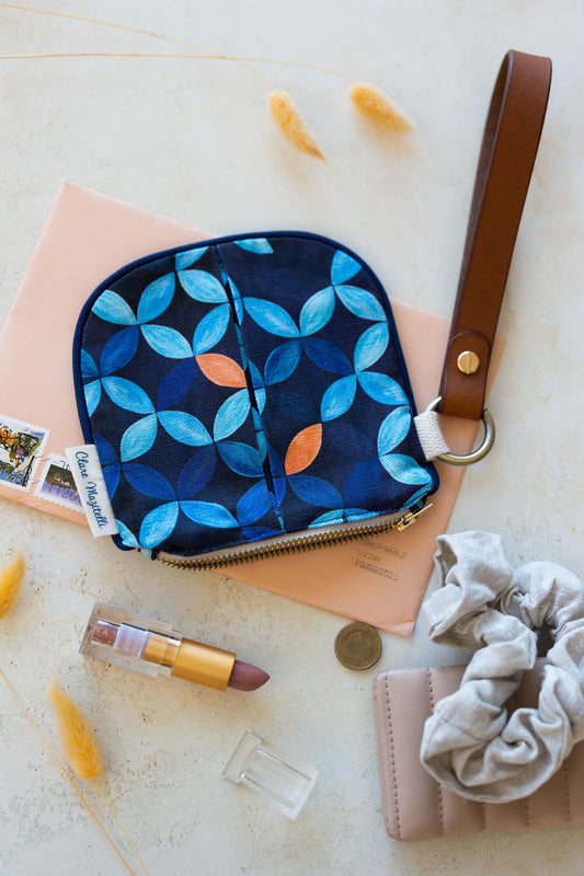 Midnight petal mini print - Linen zip purse